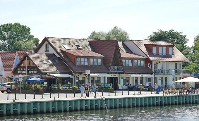 Hotel Zur Bruecke Greifswald Extérieur photo